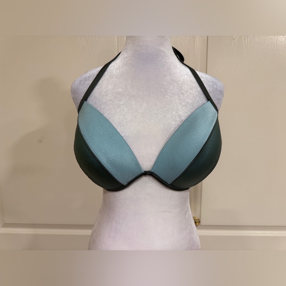 Shade and Shore green toned bathing suit top - Picture 1 of 5